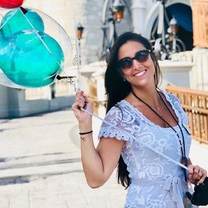 Meet your Posher, Ligia